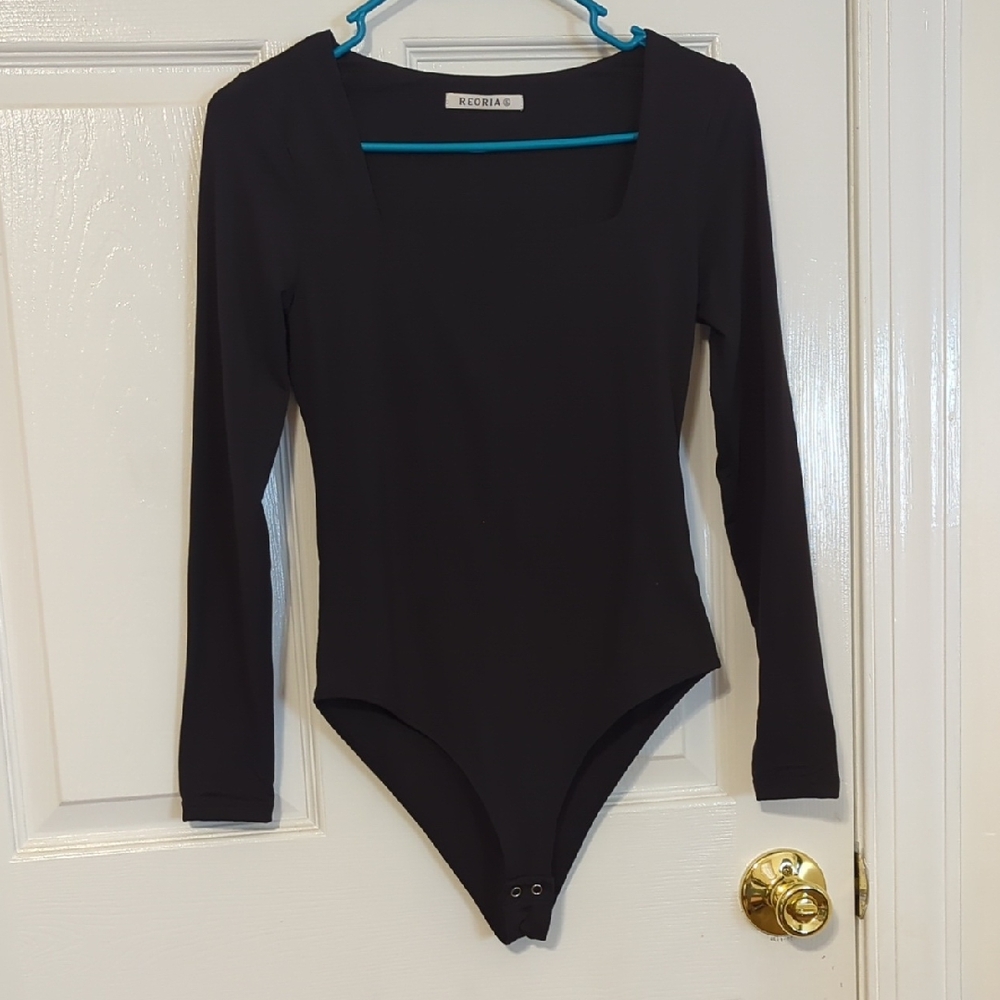 ReoRia Black Long Sleeve Bodysuit